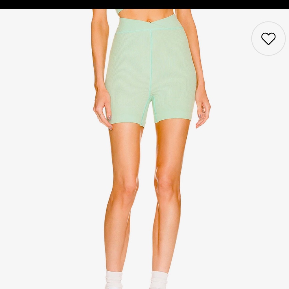 FP Free People Movement Free Throw Short size XS